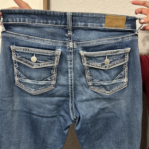 DAY TRIP RARE JEANS - Picture 2 of 4